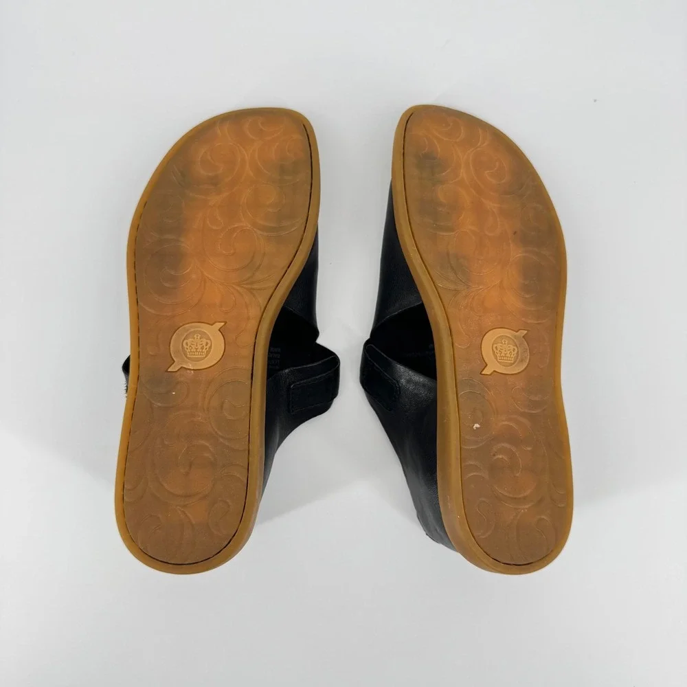 Born Ivey Black Leather Open Toe Flats Buckle Sandals 8M BR0067203